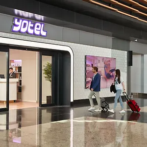 ** Hotel Yotel Airport, Entrance Turkije