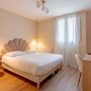 Sénia Hotel