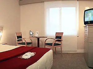 Mercure Paris la Défense Grande Arche Nanterre Hotel