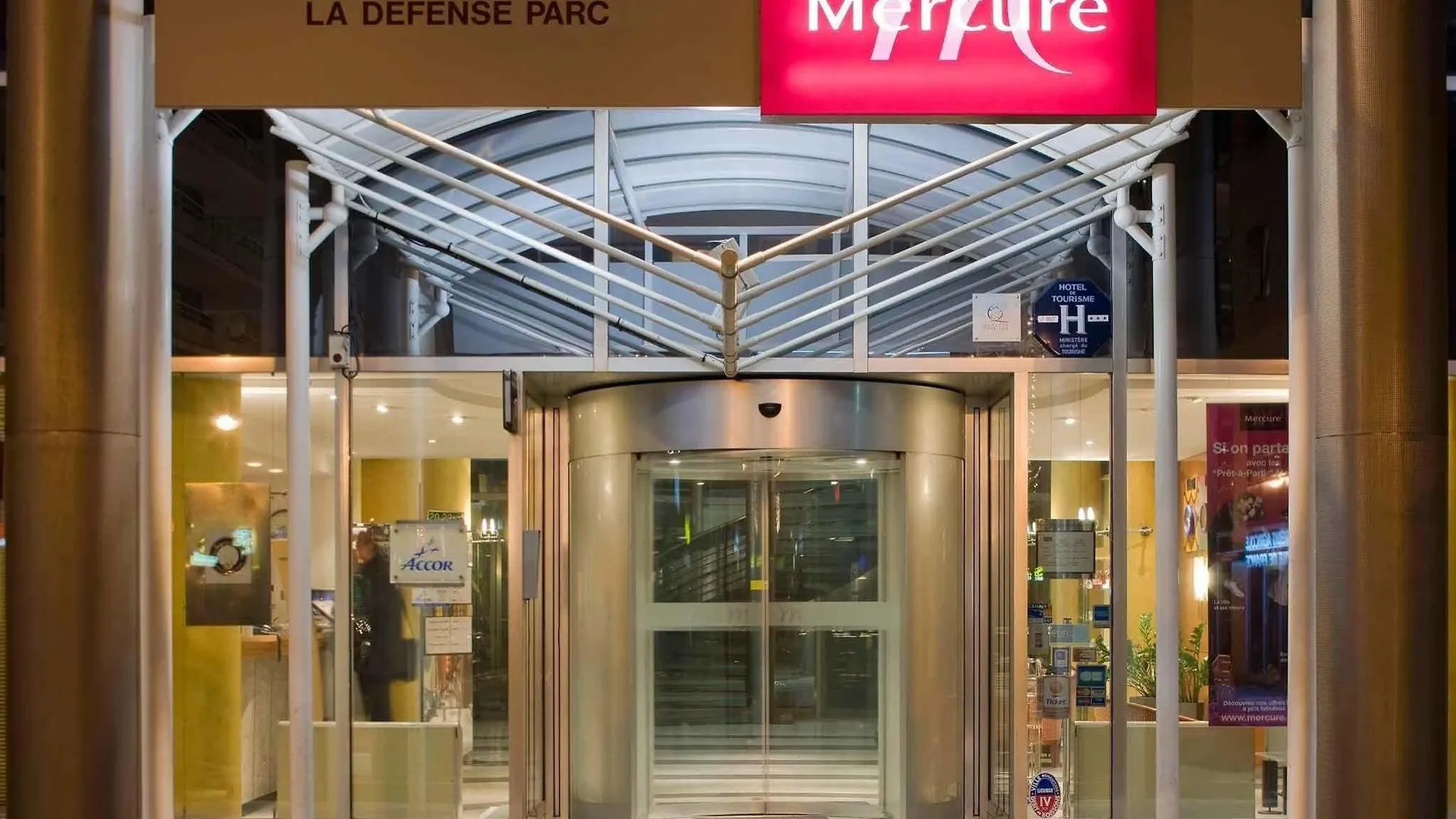 Otel Mercure Paris La Defense Grande Arche Nanterre