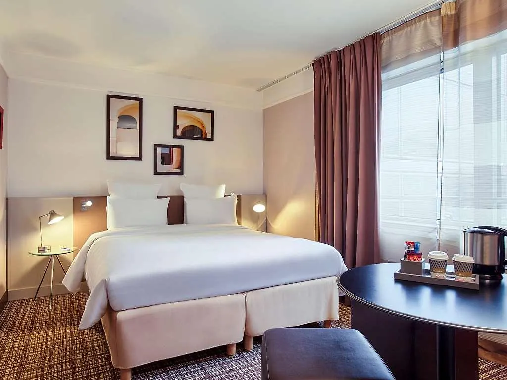 Mercure Paris La Defense Grande Arche Nanterre Otel